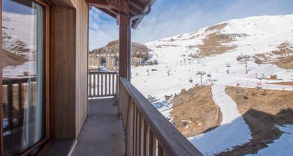 Spacious apt 8 ppl near from the ski station