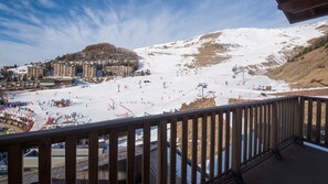 Property grounds - Spacious apt 8 ppl near from the ski station (Orcières)