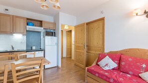 Interior - Bright apt 4 ppl near the ski runs, balcony (Orcières)