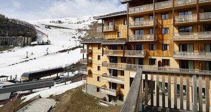 Apt near the ski station 4/6 ppl, balcony, pool