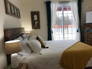 Individually decorated, free WiFi - auberge maison gagne (Tadoussac)