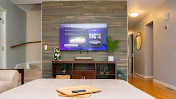 4 bedrooms, iron/ironing board, travel cot, free WiFi