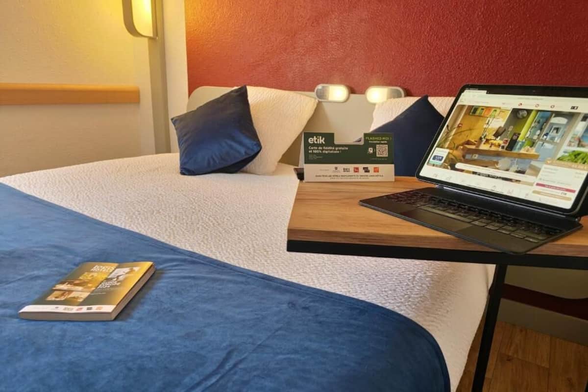 Basic Room | 1 bedroom, desk, laptop workspace, soundproofing
