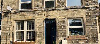 Stylish 18th Century cottage