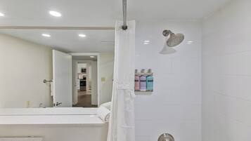 Bathtub