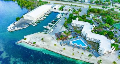 Stay Salty: Keys Dreams 1BR Condo Steps from the Sand