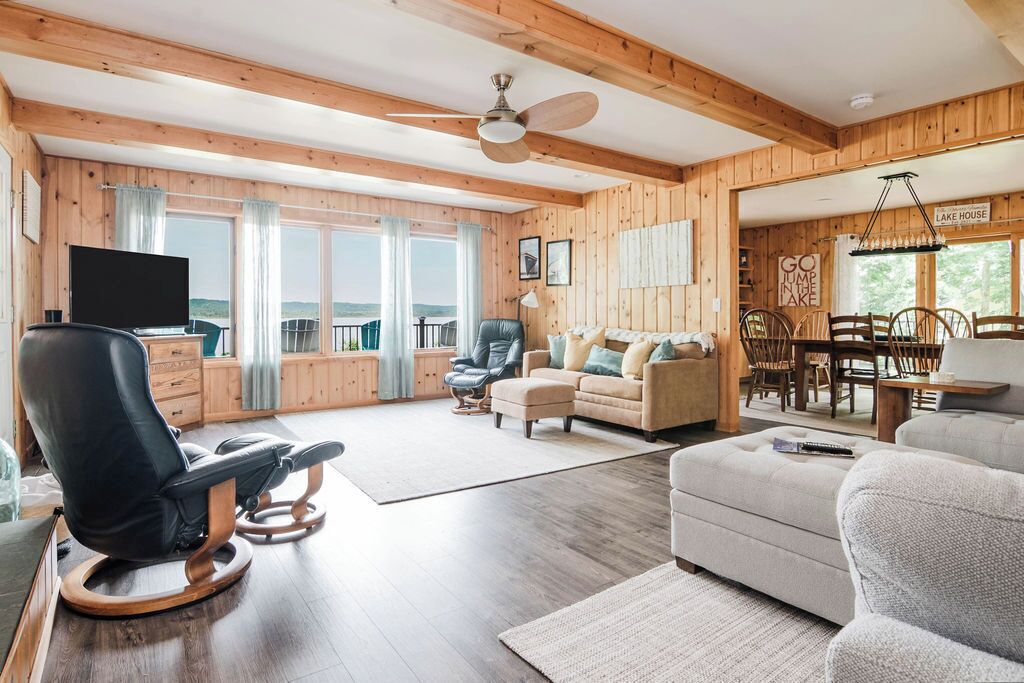 智能电视、壁炉、乒乓球