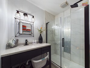 Shower, towels