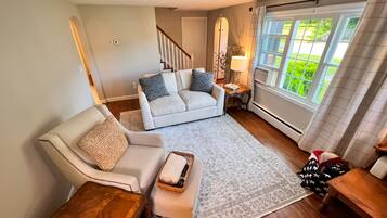 TV connectée, baby-foot, chaîne hi-fi