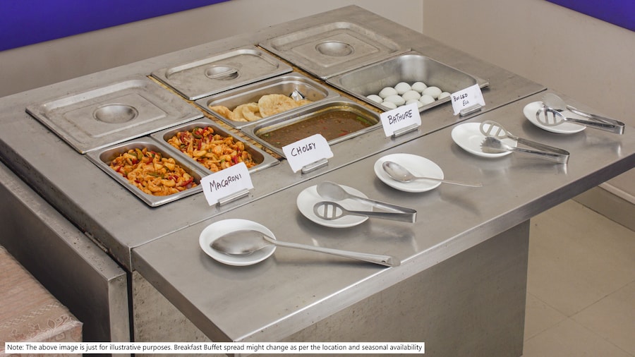 Itsy Hotels Anjali Mahal 500, Mtrs From Mathura Railway Station