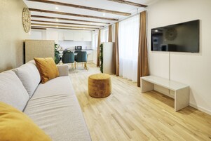 Modern Apartment with 2 Bedrooms | Living area | Flat-screen TV