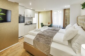 Modern Studio | Blackout drapes, iron/ironing board, free WiFi, bed sheets - VISIMO Apartments Steigerstrasse St. Gallen - Modern Living near OLMA & Hospital (St. Gallen)