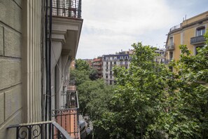 Property grounds - 31ENT1027 Delightful apartment in town (Barcelona)