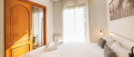 2 chambres, fer et planche Ă repasser, accĂšs Internet, draps fournis