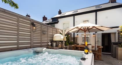 Beach Bay Cottage - Vier Schlafzimmer Villa, Schläft 10