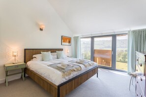 6 soveværelser, strygejern/strygebræt, internetforbindelse, sengetøj