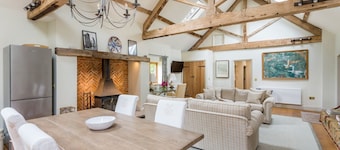 Chevaliers Moat House