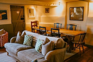 Fireplace - Meadow Cottage - Three Bedroom Villa, Sleeps 6 (Wimborne)