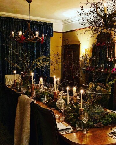 Caledonian Lodge - Sieben Schlafzimmer Villa, Schläft 14