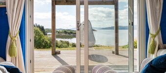 Seal Bay Cottage - Four Bedroom Villa, Sleeps 8