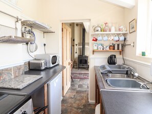 Lavavajillas y utensilios de cocina 