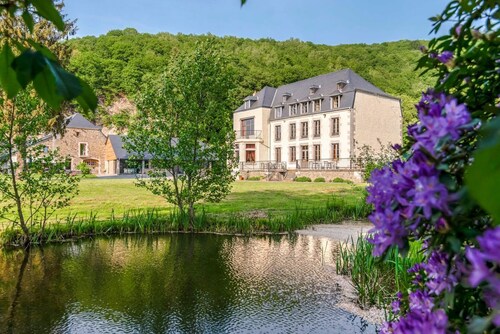 Chateau Meuse - Twentysix Bedroom Castle, Sleeps 60