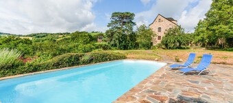 Mas De Beauce - Four Bedroom Villa, Sleeps 8