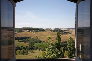 Interior - The Exclusive Village (Lagarde)