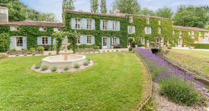 The Millhouse - Ten Bedroom Villa, Sleeps 24