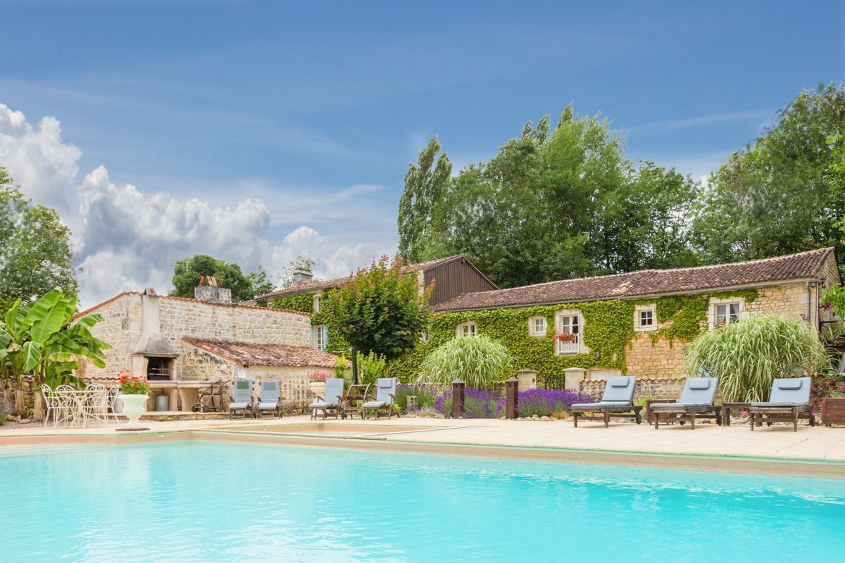 Een verwarmd zwembad