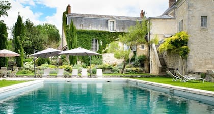 Chateau Des Siecles - Thirteen Bedroom Castle, Sleeps 33