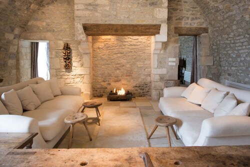 Chateau Des Siecles - Thirteen Bedroom Castle, Sleeps 33