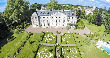 Chateau De La Porte - Nine Bedroom Castle, Sleeps 17