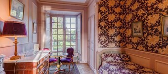 Chateau Les Douves - Eight Bedroom Castle, Sleeps 14