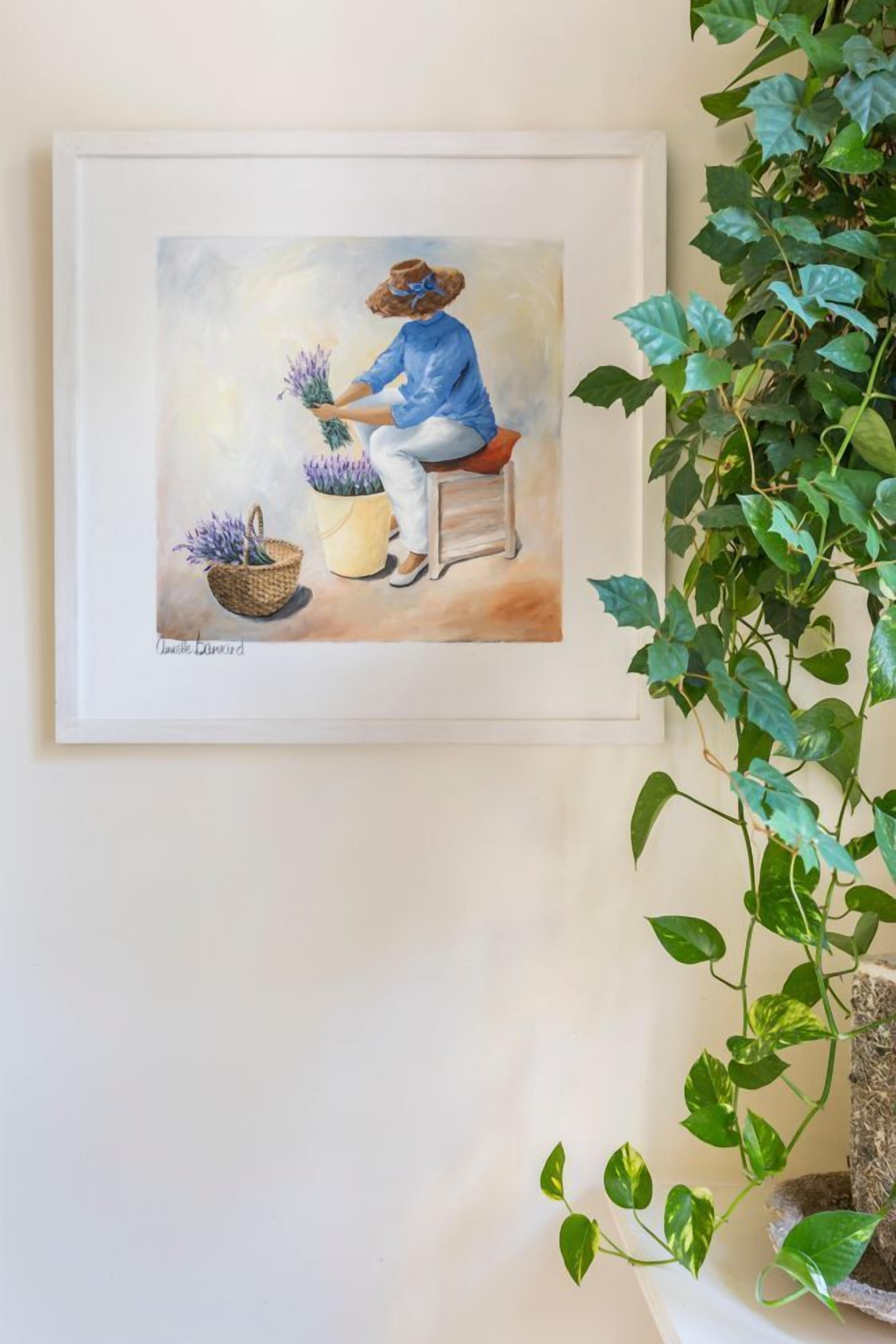 Et indrammet maleri af en person, der passer lavendelplanter, med en kurv og en potteplante ved siden af.
