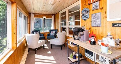 Cottage on Big Pine Island Lake