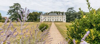 Chateau Des Lanternes