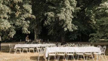 Área para banquetes al aire libre