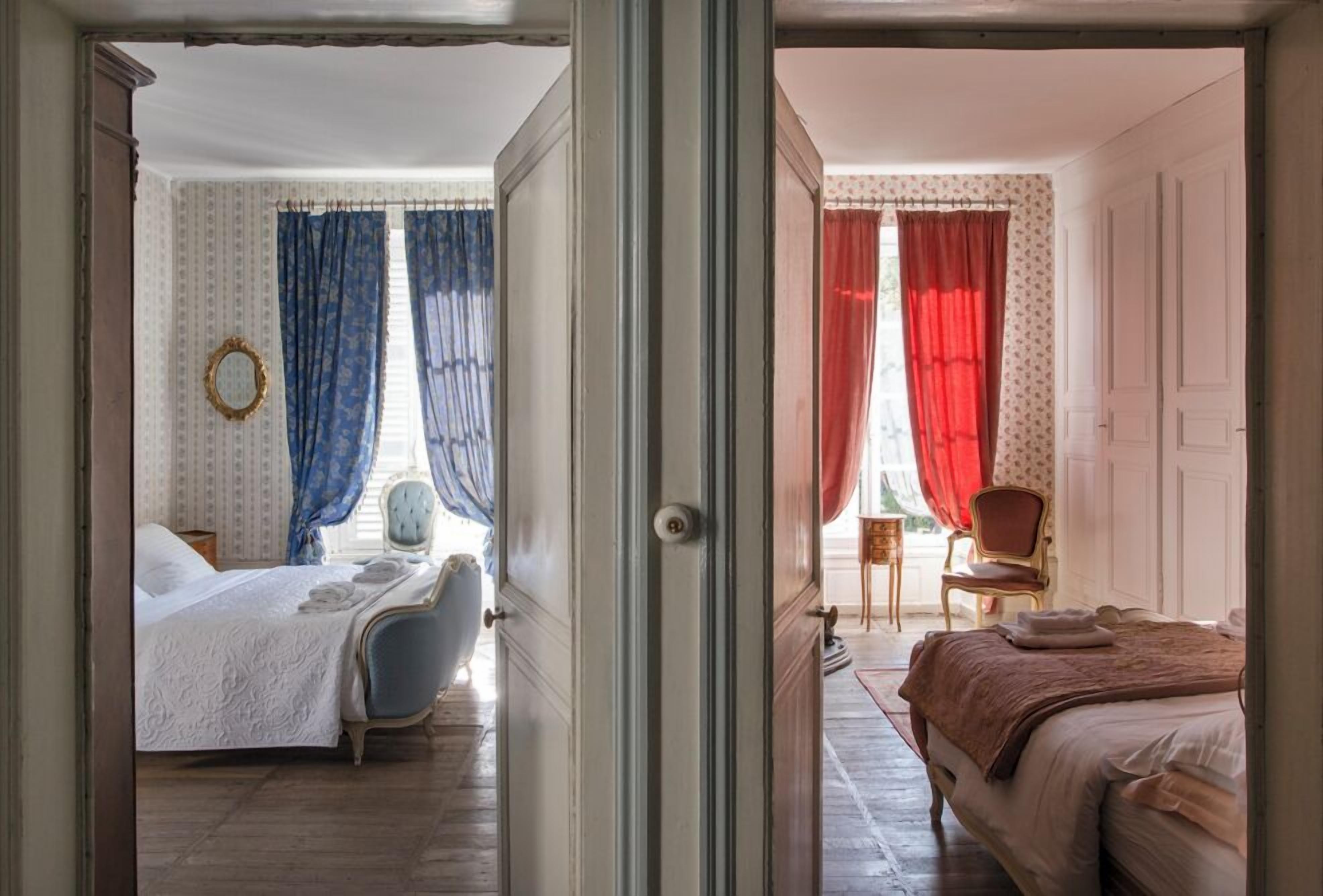 15 bedrooms, iron/ironing board, WiFi, bed sheets