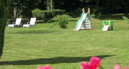 Chateau Du Mas - Fünf Schlafzimmer , Schläft 10