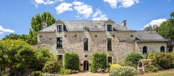 Manoir De Levesque - Seven Bedroom Villa, Sleeps 14