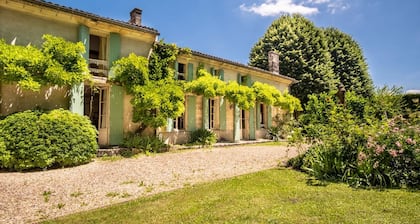Maison Du Vins - Six Bedroom Villa, Sleeps 12