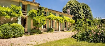 Maison Du Vins - Six Bedroom Villa, Sleeps 12