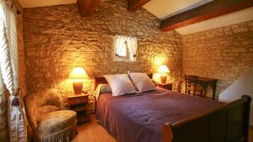 1 chambre, fer et planche Ă repasser, accĂšs Internet, draps fournis