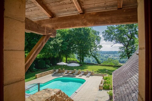Villa Des Arbres - Five Bedroom Villa, Sleeps 10