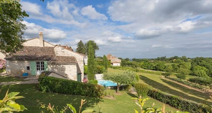 Laurel Rose - Trois Chambres Villa, Couchages 6