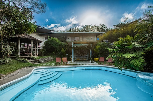 Casa Madre Tierra