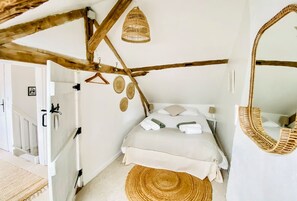 2 Schlafzimmer, BĂŒgeleisen/BĂŒgelbrett, Internetzugang, BettwĂ€sche