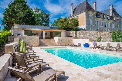 Chateau Paradis - Twentyeight Bedroom Castle, Sleeps 91