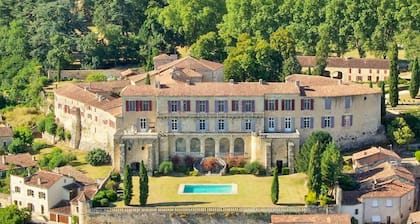 Chateau Cedre - Douze Chambres , Couchages 24